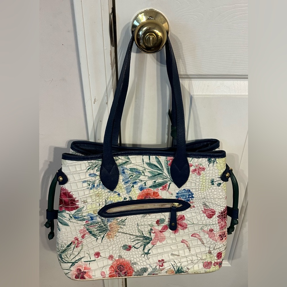 NEW Land Leather Tote & wristlet - Gavial Begonia Talco - Picture 3 of 9